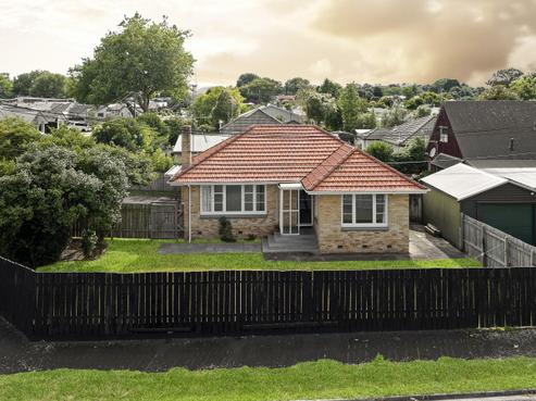 2 Old Farm Road, Hamilton East