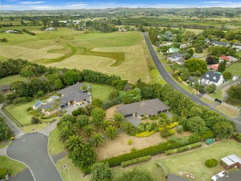 10 Gleaming Place, Waiuku