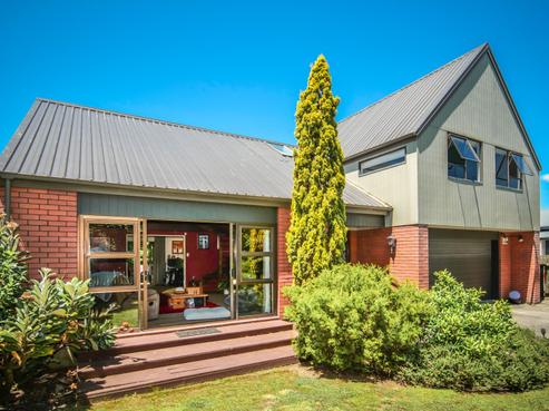 79 Queen Street, Westport