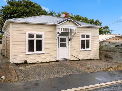 23 Peel Street, Mornington