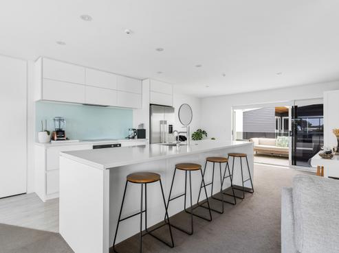 4/111 Hunt Road, Whangamata