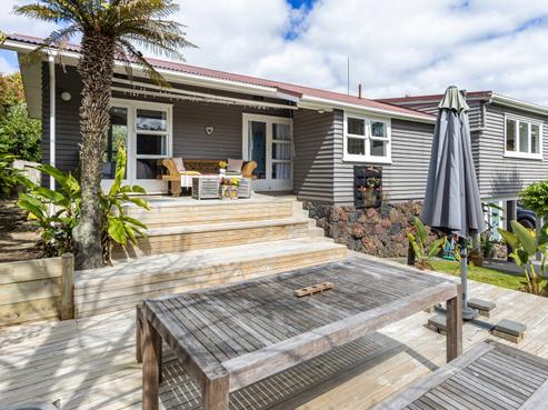 18 Meola Road, Westmere