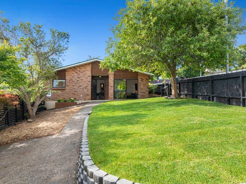 60 Goldfinch Rise, Unsworth Heights