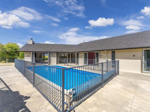 5 Cameron Drive, Acacia Bay