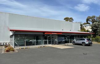 Modern Offices & Large Industrial Warehousing 