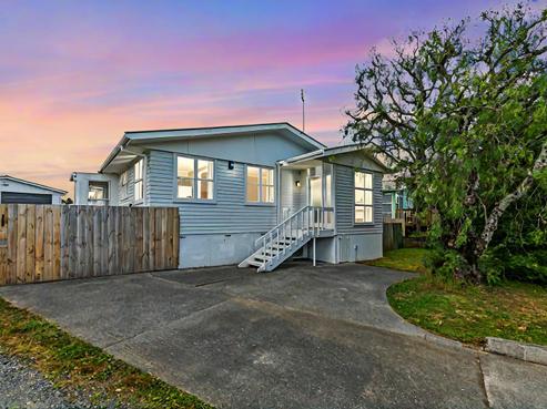 14 Riverpark Crescent, Henderson