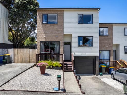 8/2 Swan Hill Drive, Glen Eden