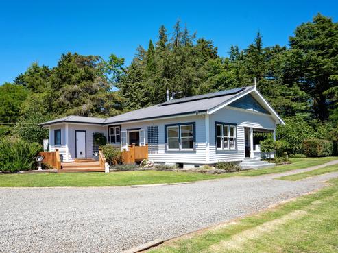 4197 State Highway 50, Maraekakaho