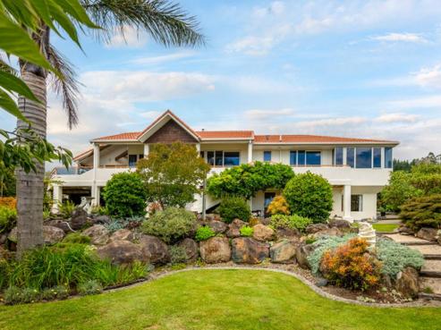 13 Clairmont Heights, Stoke