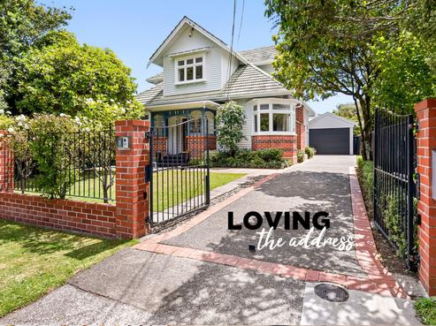 17 Saint Albans Grove, Woburn