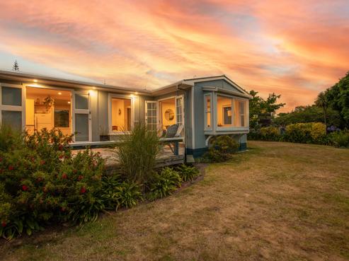 5 Tainui Street, Raumati Beach
