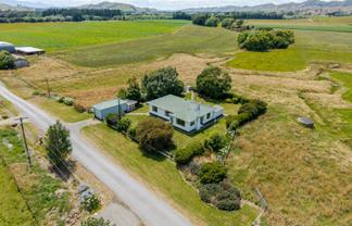 72 Oparatai Road, Pahiatua