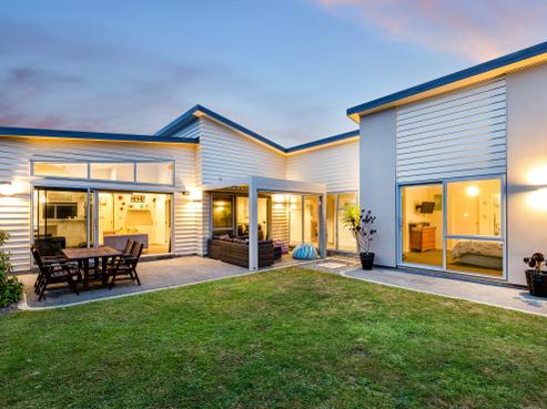 28 Nelson Avenue, Aotea