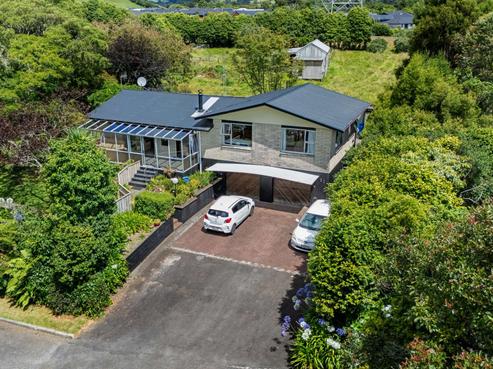 21 Pararewa Drive, Whalers Gate