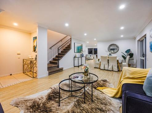 4 Stonebrooke Lane, Flat Bush