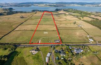 265 Glenbrook Beach Road, Glenbrook