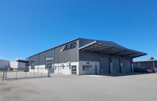 Warehouse with 5T Gantry Crane