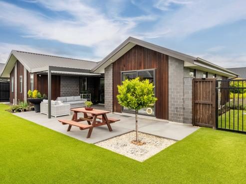 3 Walter Case Drive, Casebrook
