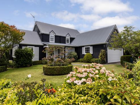 43 James Cook Street, Havelock North