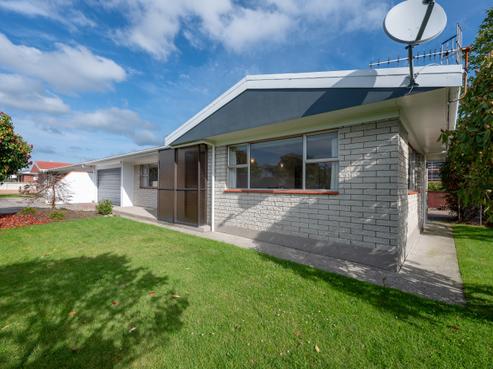 52A Robertson Street, Glenholme
