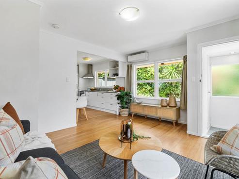 1/361 East Coast Road, Mairangi Bay