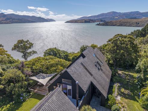 16 Main Road, Governors Bay
