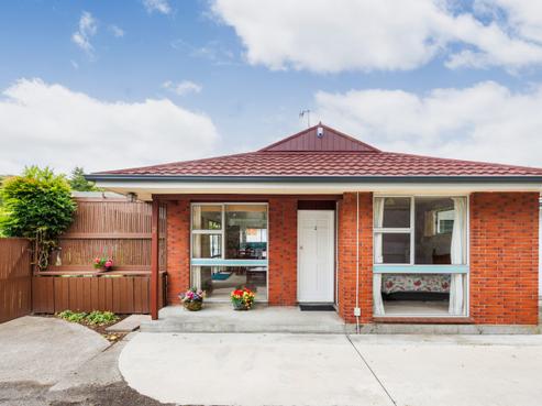 2/361 Botanical Road, West End