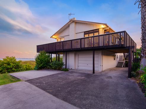 33 Dawnhaven Drive, Te Atatu Peninsula