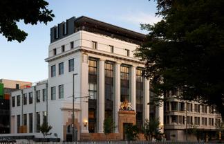 Prestigious Address, Excellent Fit-out