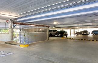 Prime Refurbished Greenlane Office