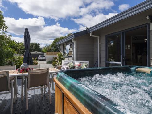 22 Ruru Avenue, Lytton West