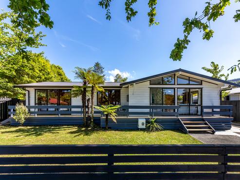 10 Gemstone Drive, Birchville