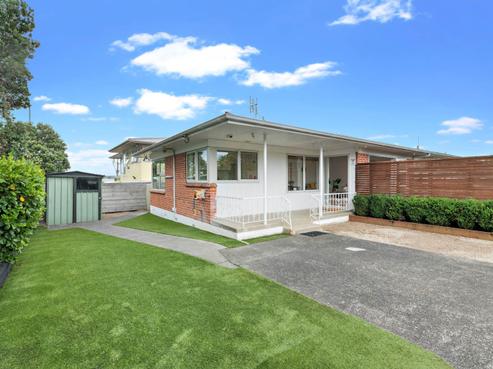 1/13 Esmonde Road, Takapuna
