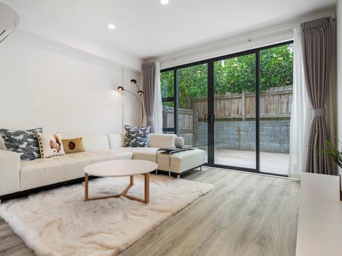 38 Ti Kouka Lane, Sandringham