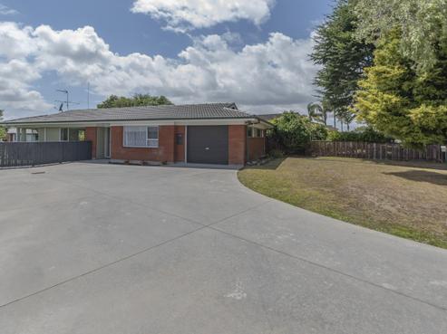 17 Barnhill Crescent, Pahurehure