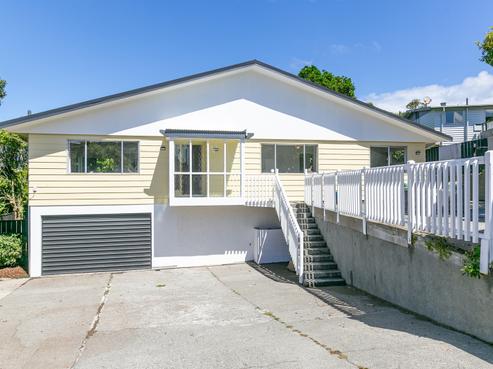 12 Safari Crescent, Johnsonville
