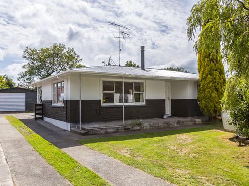 31 William Benton Street, Featherston