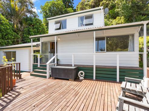 68 Wood Bay Road, Titirangi