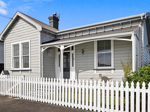 8 Morley Street, New Plymouth Central