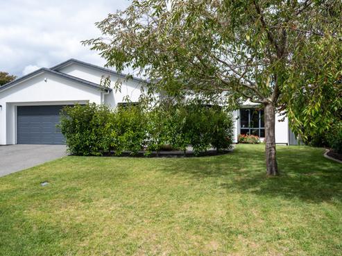 87 Northwood Avenue, Mahora