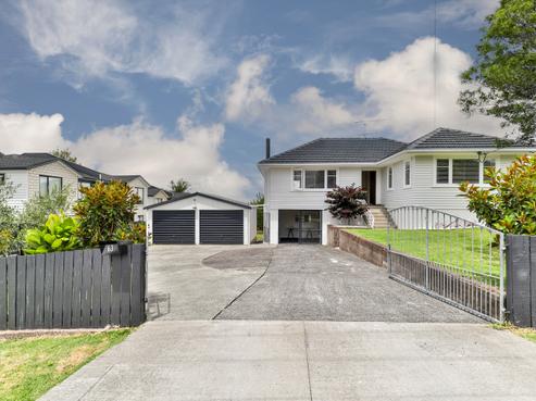 63 Tiroroa Avenue, Te Atatu South
