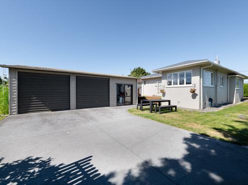 42 Rifle Range Road, Dinsdale