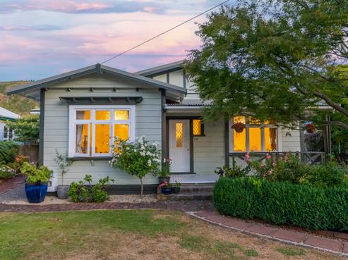 44 Hinemoa Street, Paraparaumu