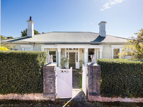 47 Pacific Street, Roslyn