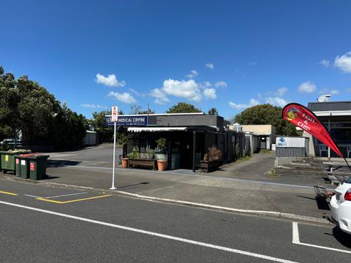 1151 South Road, Oakura