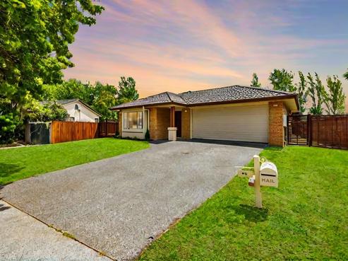 98 Riverton Drive, Randwick Park