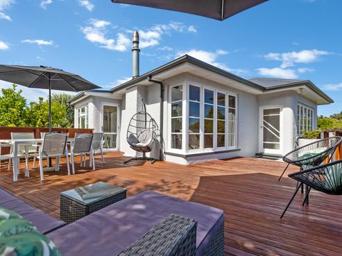 174 Seaview Road, Westown