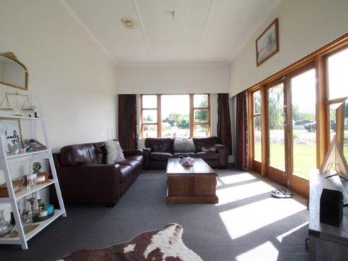2 Laura Street, Lumsden