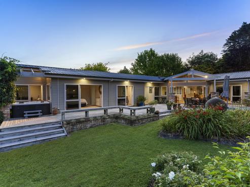196 Blackbridge Road, Dairy Flat