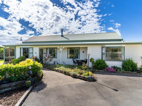 64 Perth Street, Mosgiel